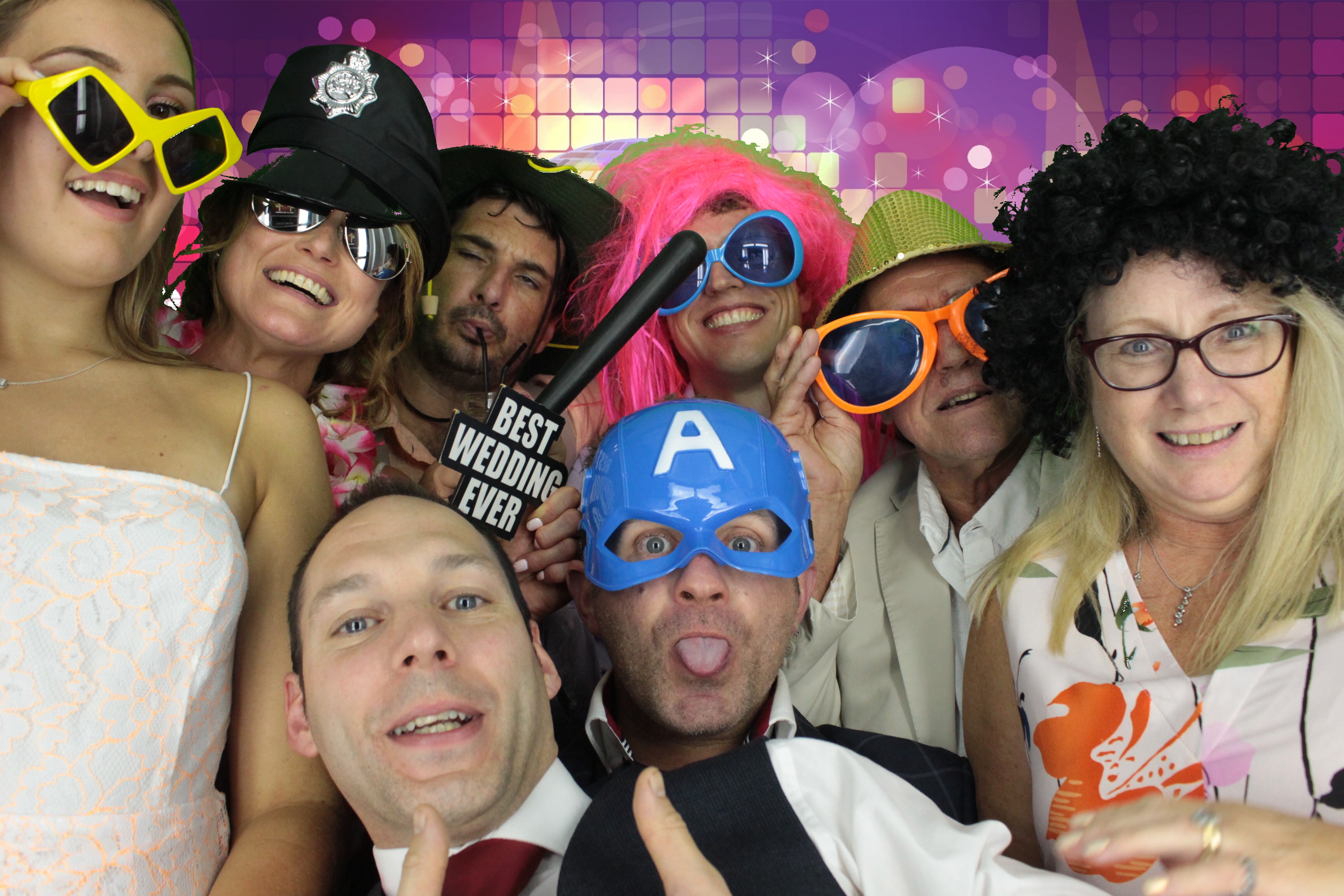 Scott & Tammy's Wedding | View more photos from the event at gallery.myphotoboothexperience.co.uk/u/MyPhotoBoothExperienceLtd/Scott-Tammys-Wedding